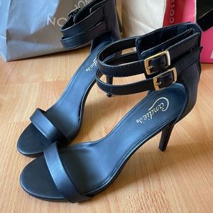 Black heels 9.4 candies never worn!